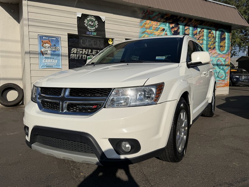2019 Dodge Journey SE   - Photo 1 - Eugene, OR 97402
