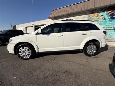 2019 Dodge Journey SE   - Photo 2 - Eugene, OR 97402