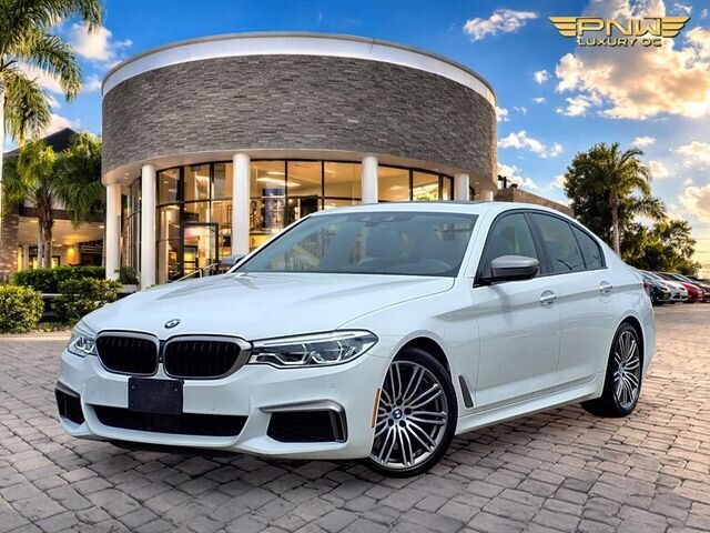 2018 BMW M550i xDrive  Driving Assistance Plus, Driving Assistance, Executive Package, Cold Weather, Park Assistance, Carplay
