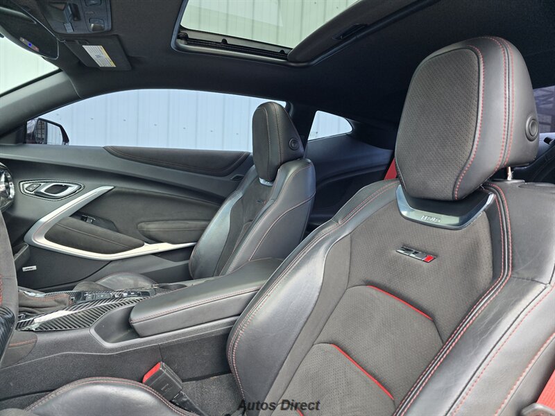 2017 Chevrolet Camaro ZL1 - Photo 32