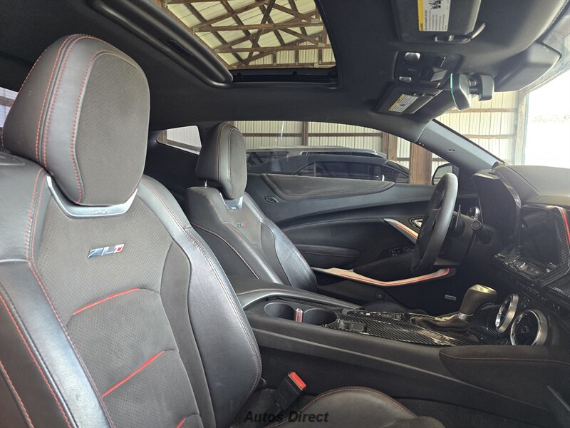 2017 Chevrolet Camaro ZL1 - Photo 34
