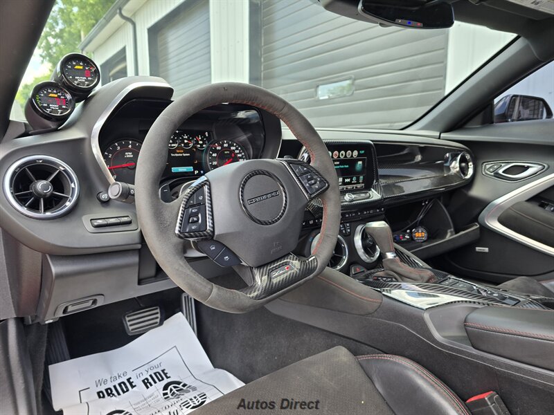 2017 Chevrolet Camaro ZL1 - Photo 30