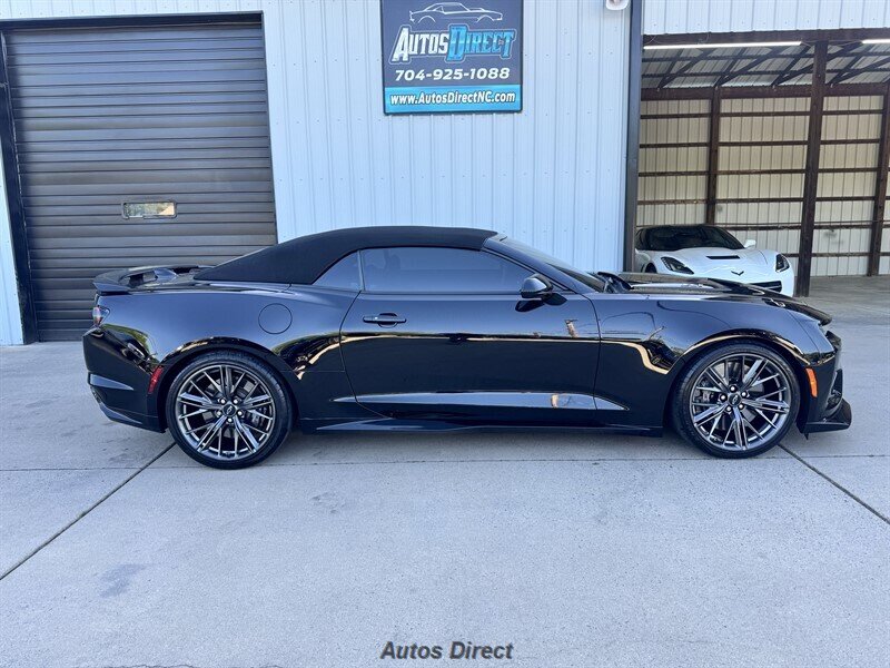 2023 Chevrolet Camaro ZL1 - Photo 8