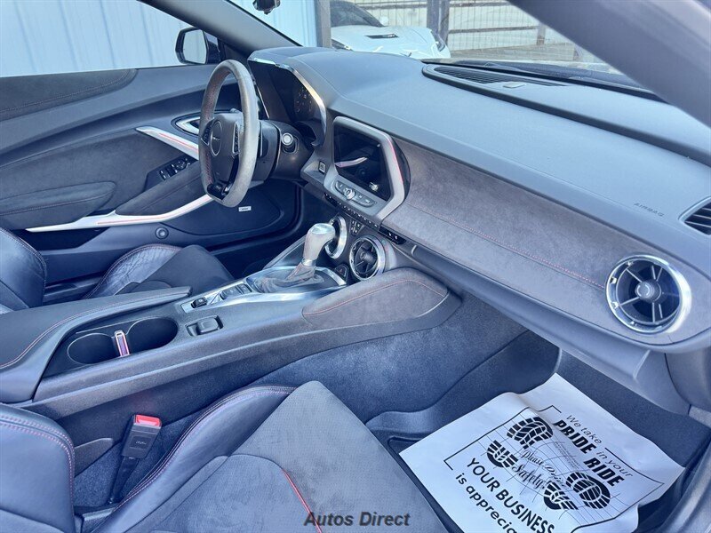 2023 Chevrolet Camaro ZL1 - Photo 19