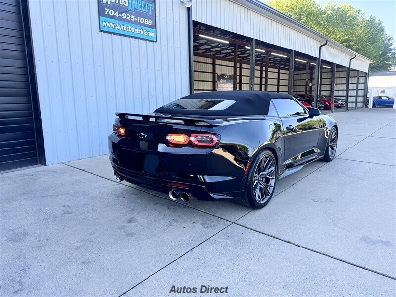 2023 Chevrolet Camaro ZL1 - Photo 11