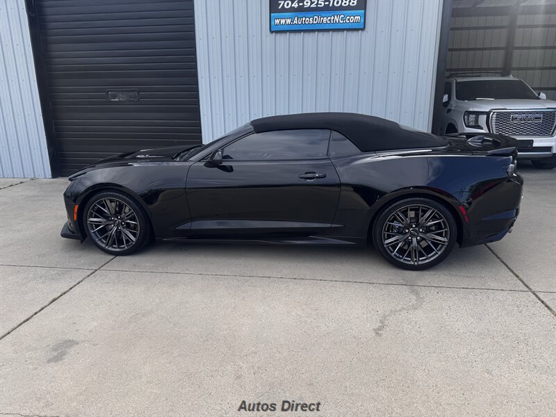 2023 Chevrolet Camaro ZL1 - Photo 12