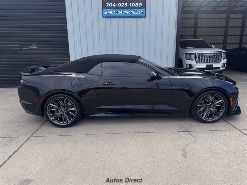 2023 Chevrolet Camaro ZL1 - Photo 21