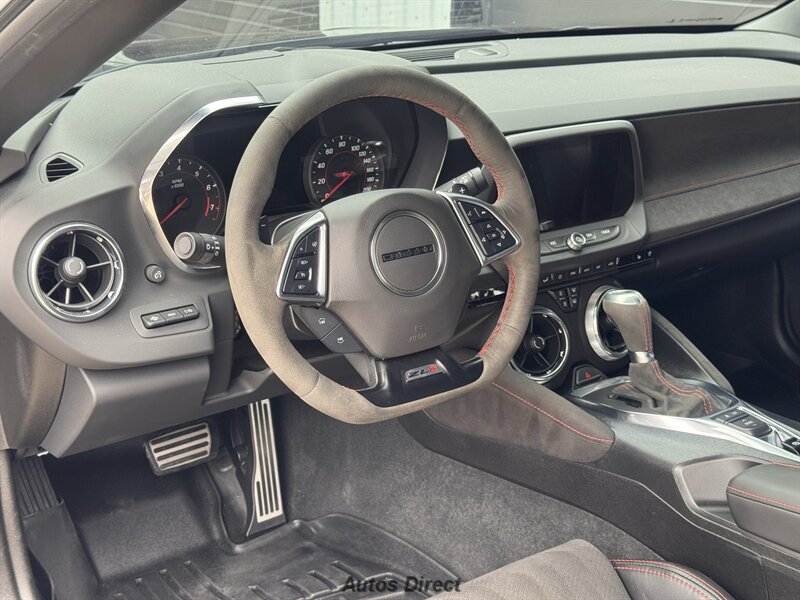 2023 Chevrolet Camaro ZL1 - Photo 19
