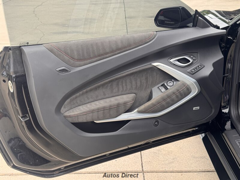 2023 Chevrolet Camaro ZL1 - Photo 24