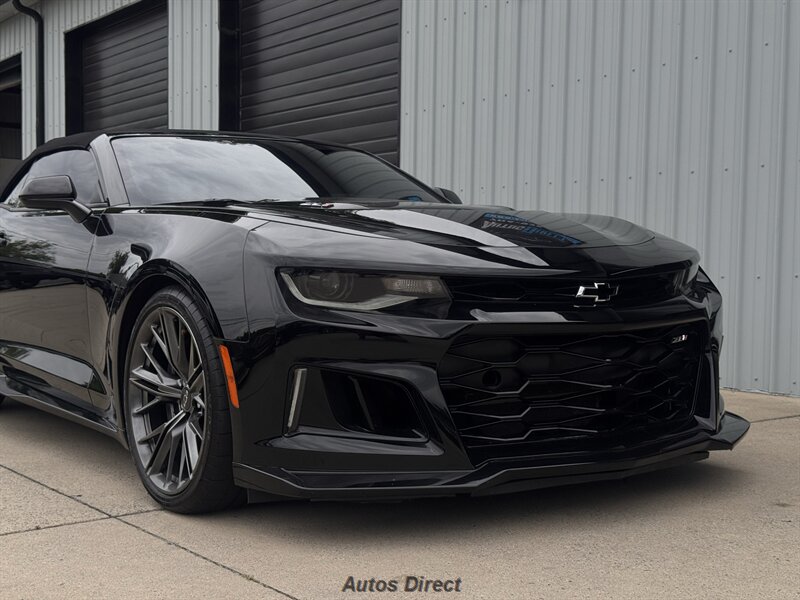 2023 Chevrolet Camaro ZL1 - Photo 15