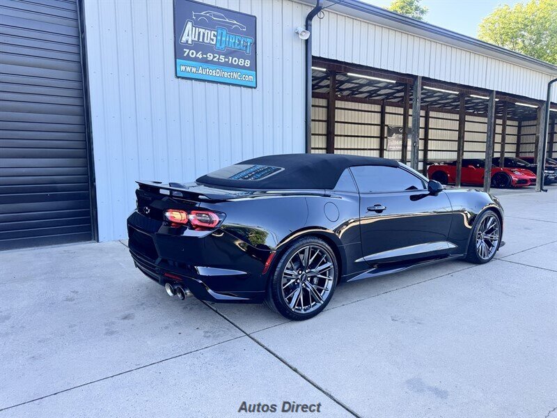 2023 Chevrolet Camaro ZL1 - Photo 10