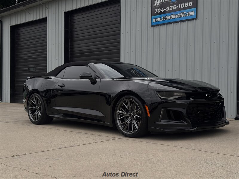 2023 Chevrolet Camaro ZL1 - Photo 14