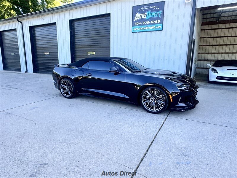 2023 Chevrolet Camaro ZL1 - Photo 7