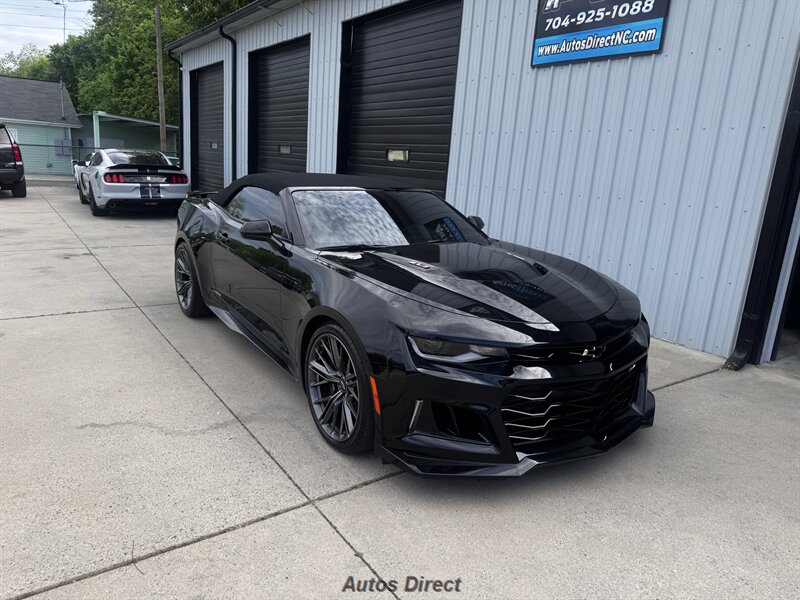 2023 Chevrolet Camaro ZL1 - Photo 17