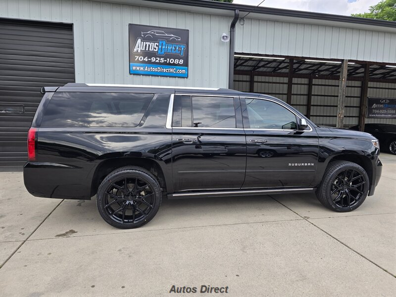 2019 Chevrolet Suburban Premier - Photo 14