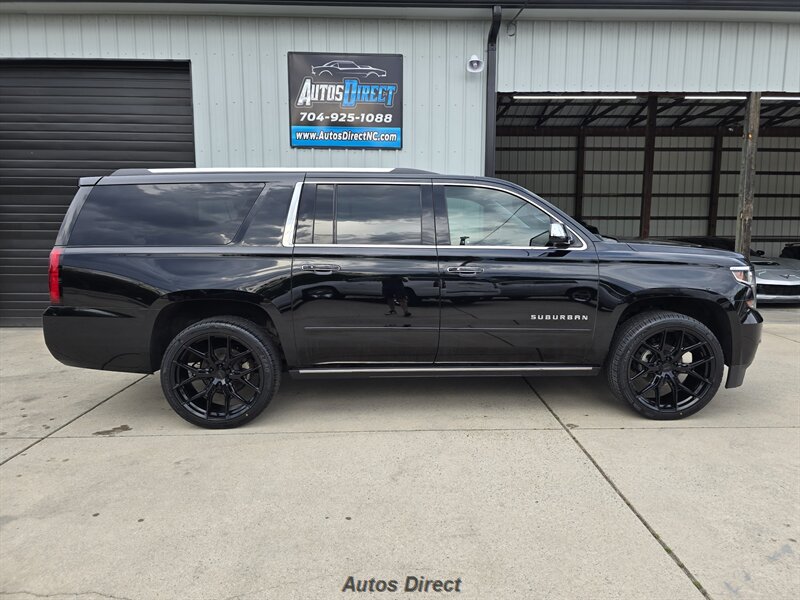 2019 Chevrolet Suburban Premier - Photo 13