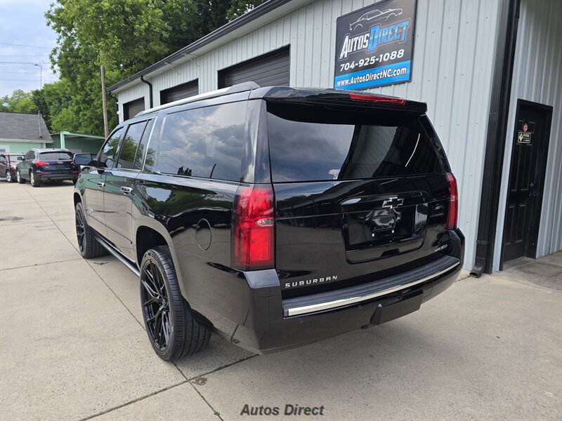 2019 Chevrolet Suburban Premier - Photo 9