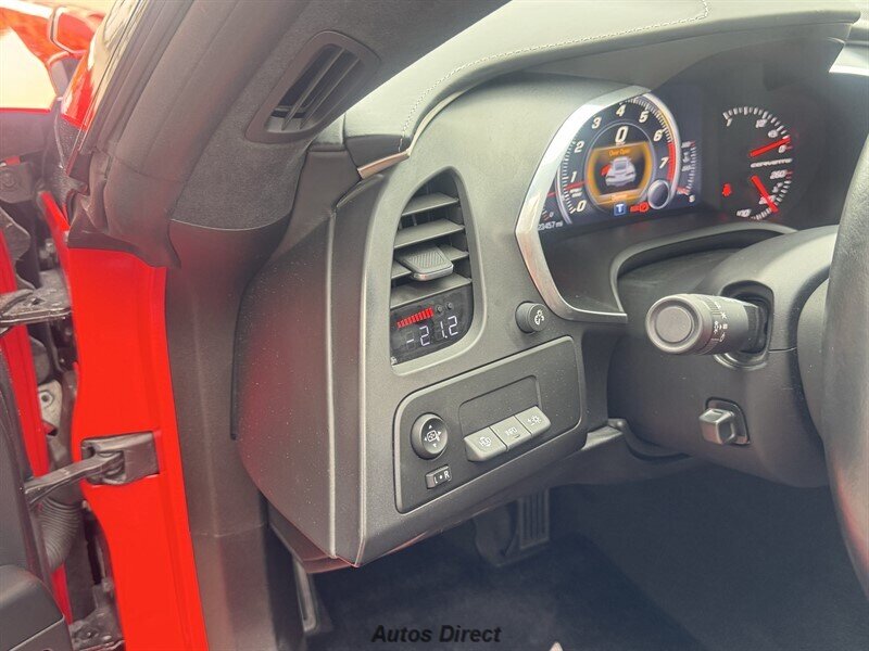2014 Chevrolet Corvette Z51 - Photo 32