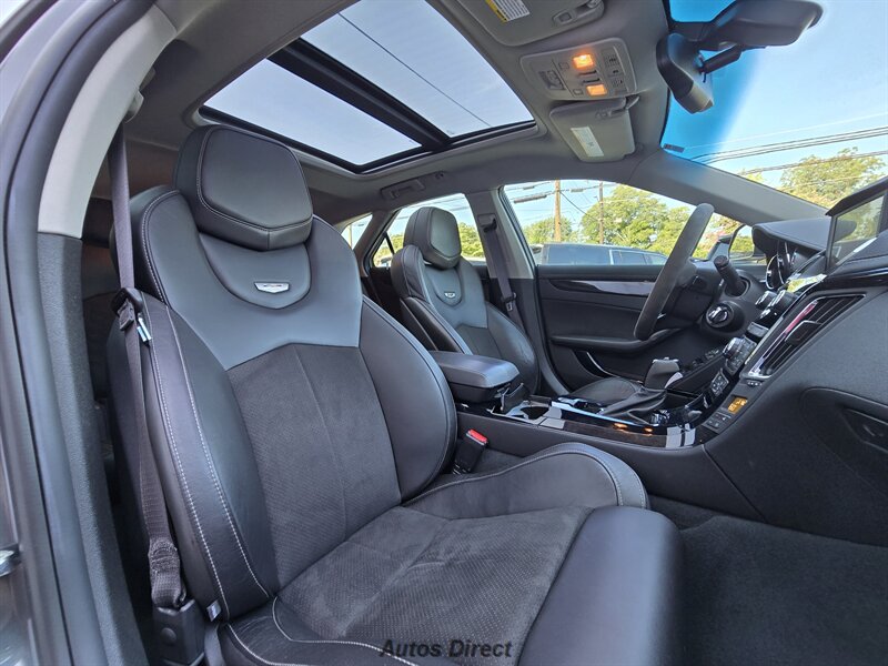 2012 Cadillac CTS-V Sport Wagon V - Photo 23