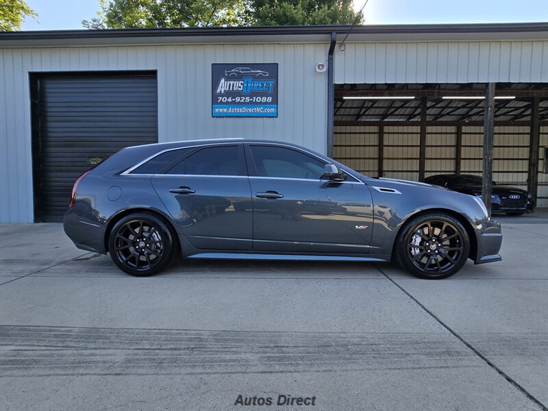 2012 Cadillac CTS-V Sport Wagon V - Photo 3