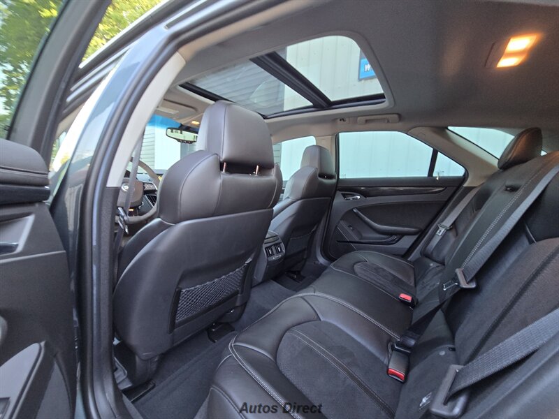 2012 Cadillac CTS-V Sport Wagon V - Photo 25
