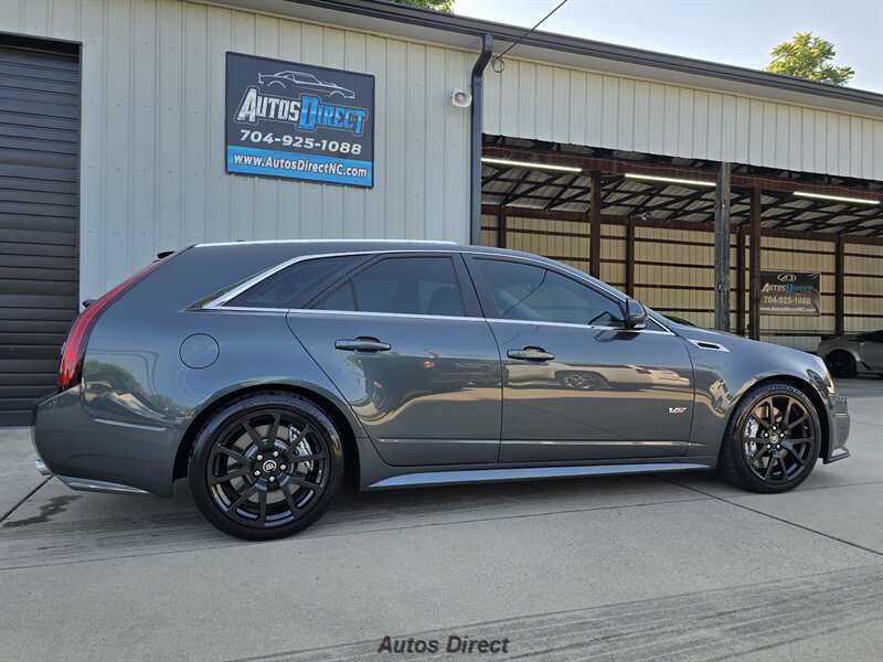 2012 Cadillac CTS-V Sport Wagon V - Photo 4