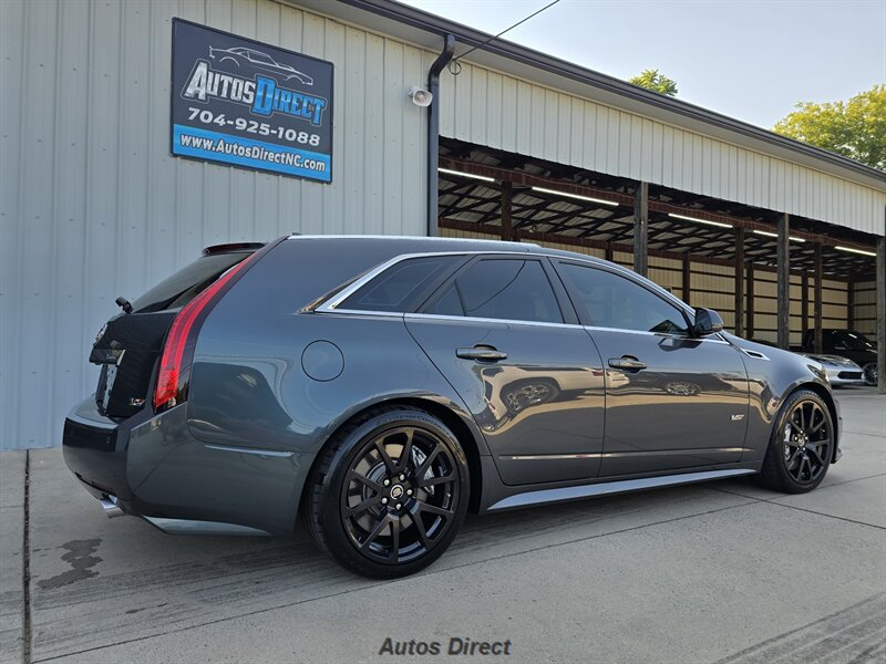 2012 Cadillac CTS-V Sport Wagon V - Photo 5