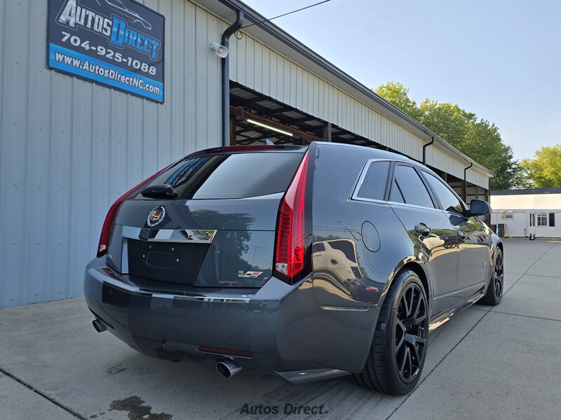 2012 Cadillac CTS-V Sport Wagon V - Photo 6