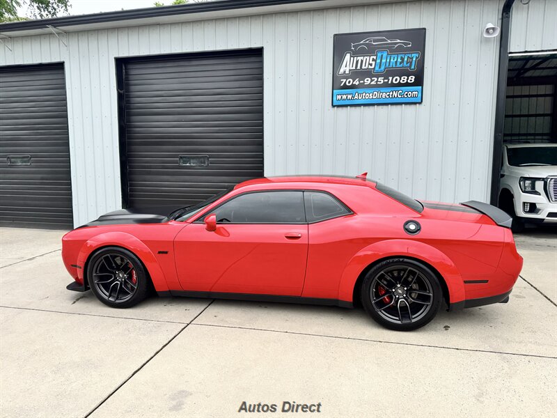 2022 Dodge Challenger R/T - Photo 9