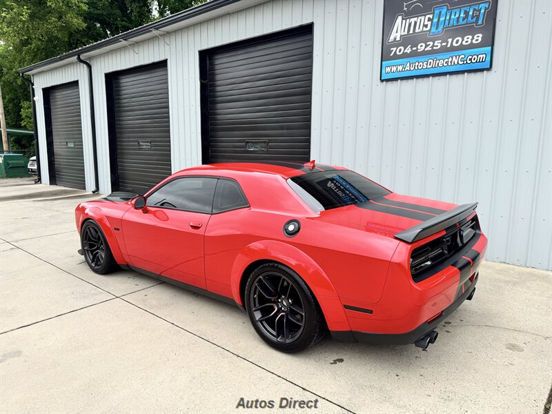 2022 Dodge Challenger R/T - Photo 11