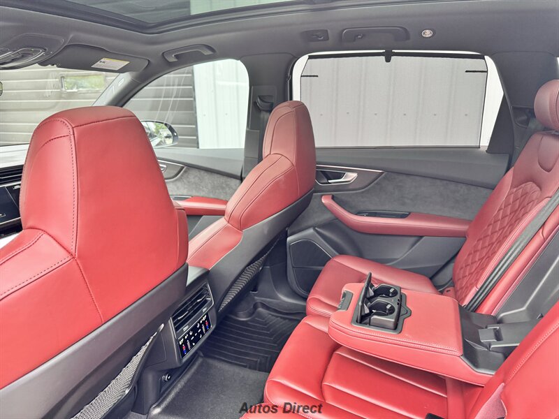 2022 Audi SQ7 Prestige - Photo 33