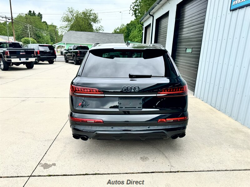 2022 Audi SQ7 Prestige - Photo 12