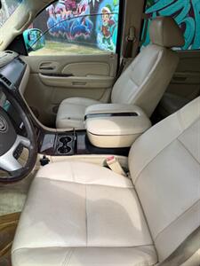 2007 Cadillac Escalade ESV   - Photo 9 - San Antonio, TX 78210