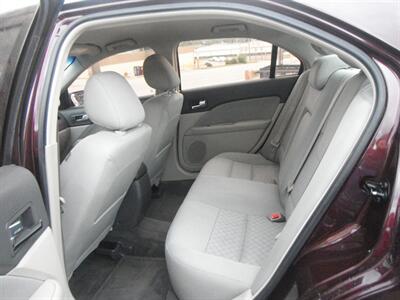 2011 Ford Fusion SE - Photo 5 - Horton, KS 66439