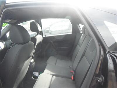 2009 Ford Focus SE - Photo 5 - Horton, KS 66439