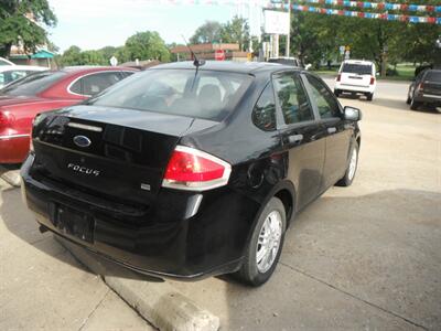 2009 Ford Focus SE - Photo 3 - Horton, KS 66439