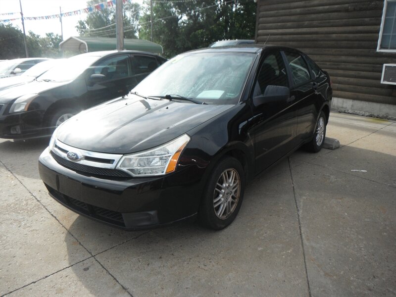 2009 Ford Focus SE   - Photo 1 - Horton, KS 66439