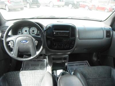 2002 Ford Escape XLS Choice   - Photo 6 - Horton, KS 66439