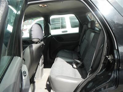 2002 Ford Escape XLS Choice   - Photo 5 - Horton, KS 66439