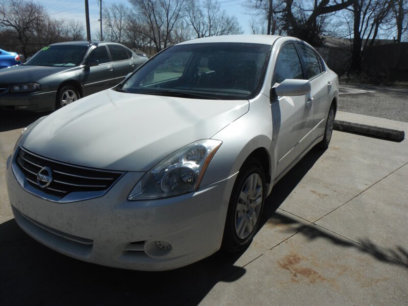 2010 Nissan Altima 2.5 S   - Photo 1 - Horton, KS 66439