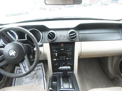 2005 Ford Mustang V6 Premium - Photo 6 - Horton, KS 66439