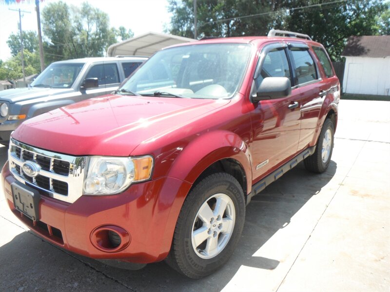 2008 Ford Escape XLS   - Photo 1 - Horton, KS 66439