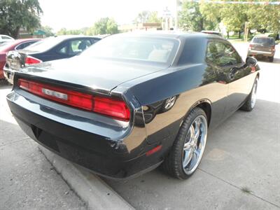 2010 Dodge Challenger SE - Photo 3 - Horton, KS 66439