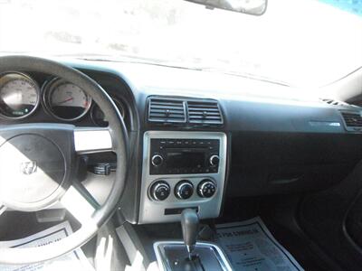2010 Dodge Challenger SE - Photo 6 - Horton, KS 66439