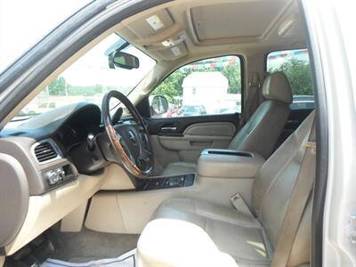 2012 GMC Yukon XL Denali - Photo 8 - Horton, KS 66439