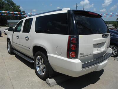 2012 GMC Yukon XL Denali - Photo 4 - Horton, KS 66439