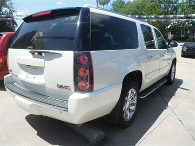 2012 GMC Yukon XL Denali - Photo 3 - Horton, KS 66439