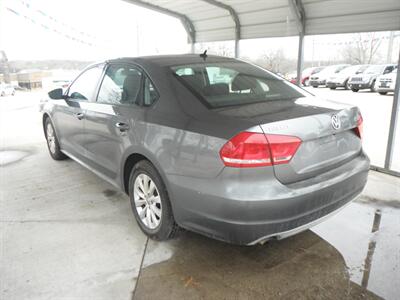 2012 Volkswagen Passat S PZEV   - Photo 4 - Horton, KS 66439