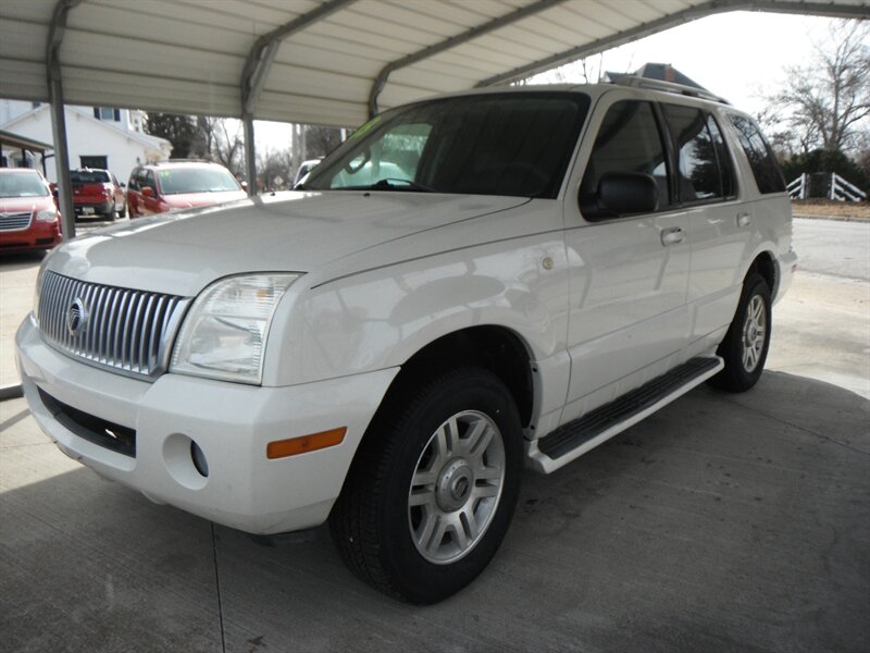 2003 Mercury Mountaineer Luxury   - Photo 1 - Horton, KS 66439