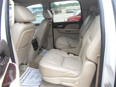2007 GMC Yukon XL Denali - Photo 6 - Horton, KS 66439